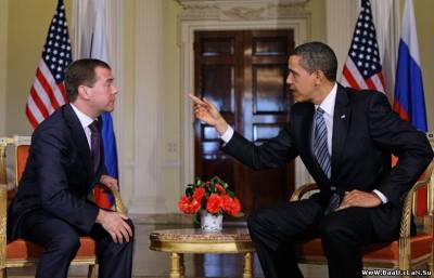 Obama Medvedeve çizburger aldı